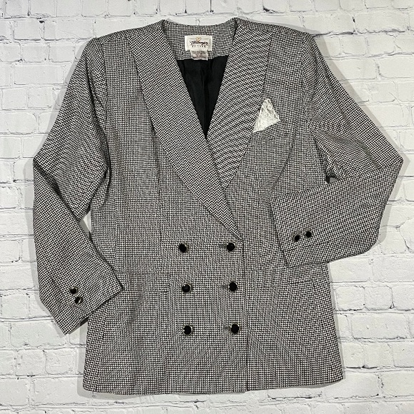 Vintage 90sBlack and White Houndstooth Print Blazer, Lace Hanky Button Front - Picture 2 of 10